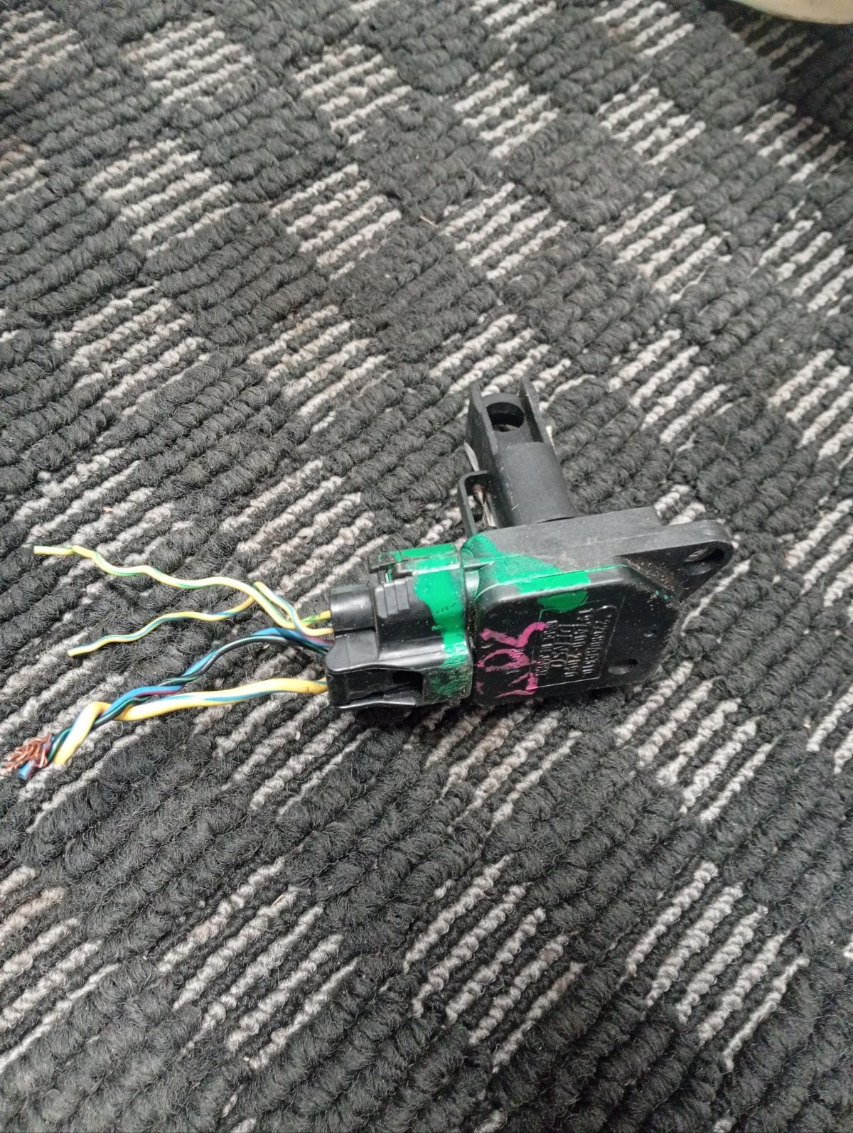 Датчик расхода воздуха 22680-AA310, DK-AF198 на Subaru Legacy Wagon BP5 EJ20X Фото 5