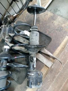 Стойка амортизатора на Honda Stepwgn RF3 K20A Фото 3