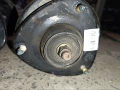 Стойка амортизатора на Honda Stepwgn RF3 K20A Фото 6