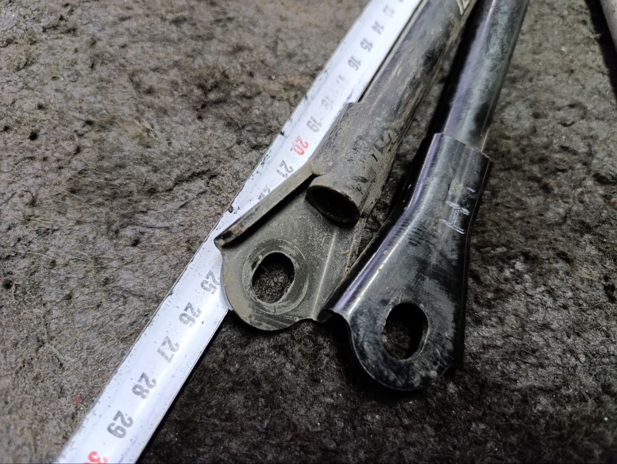 Жесткость на стойки на Subaru Legacy BL5 Фото 13