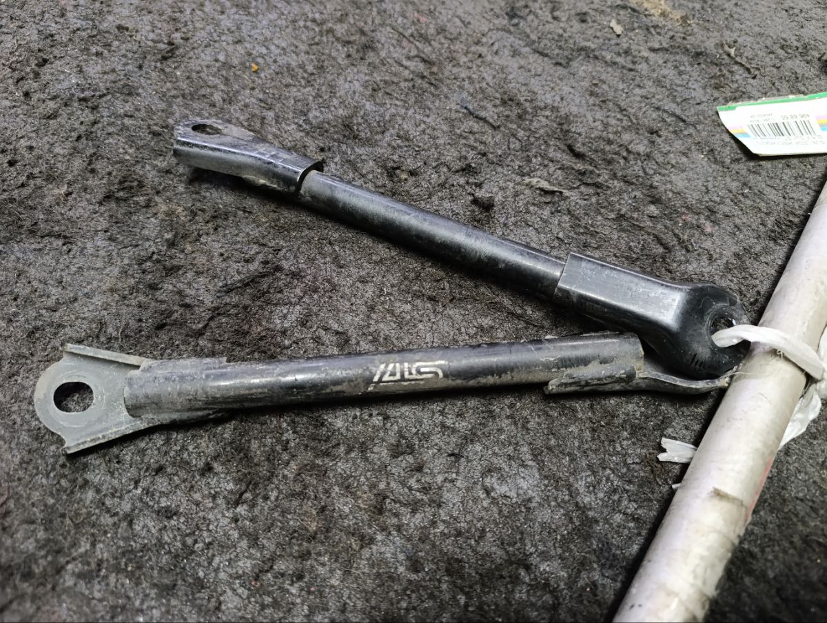 Жесткость на стойки на Subaru Legacy BL5 Фото 6