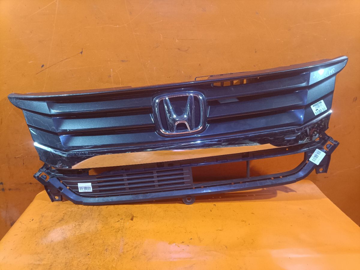 Решетка радиатора на Honda N-Wgn JH2 - Купить запчасть ш/к 4976842