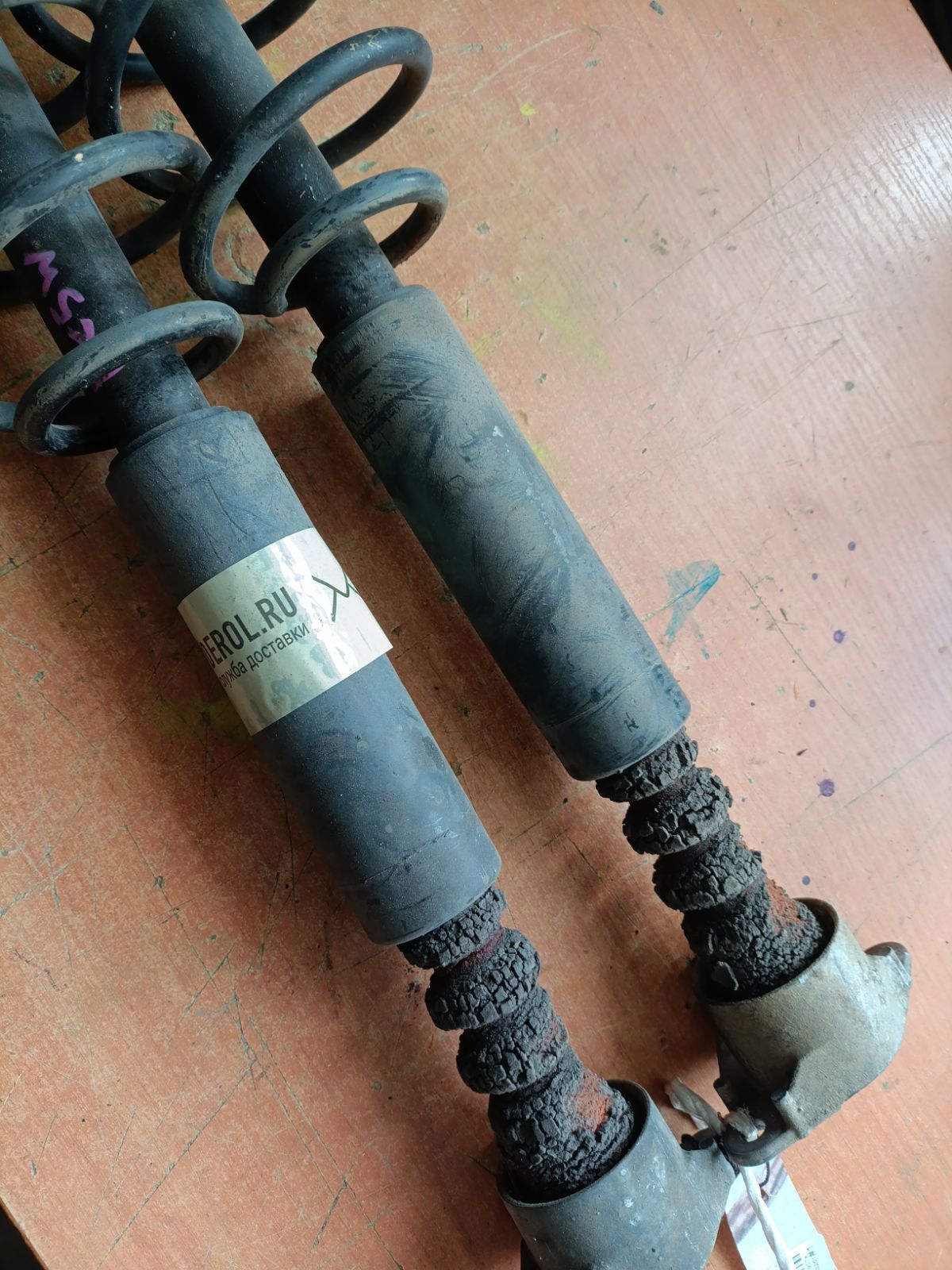 Амортизатор 1206032, 1209075, 1251758, 1305612, 1327469, 2S61-18008-AA, 2S61-18008-AC, 2S61-18008-AD, 2S61-18008-AE, 553308, CR-003R-DY3W, CR9024, D3502870XD, SJ-003R-DY3W, ST-003R-DY3W на Mazda Verisa DC5W Фото 9