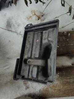 Подставка под аккумулятор 74431-51010 на Toyota Altezza SXE10 Фото 7