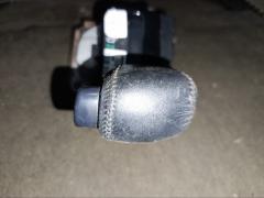 Ручка КПП на Toyota Land Cruiser UZJ100W Фото 6
