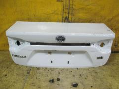 Крышка багажника на Toyota Corolla ZWE211 64401-12F30