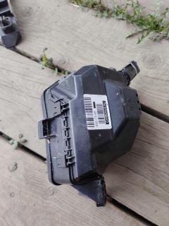 Блок предохранителей на Toyota Vitz KSP130 1KRFE Фото 6