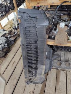 Защита двигателя 8K0807233 на Audi A4 8K CDH Фото 3