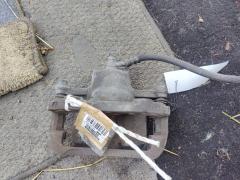 Суппорт на Nissan Note E11 HR15DE Фото 3