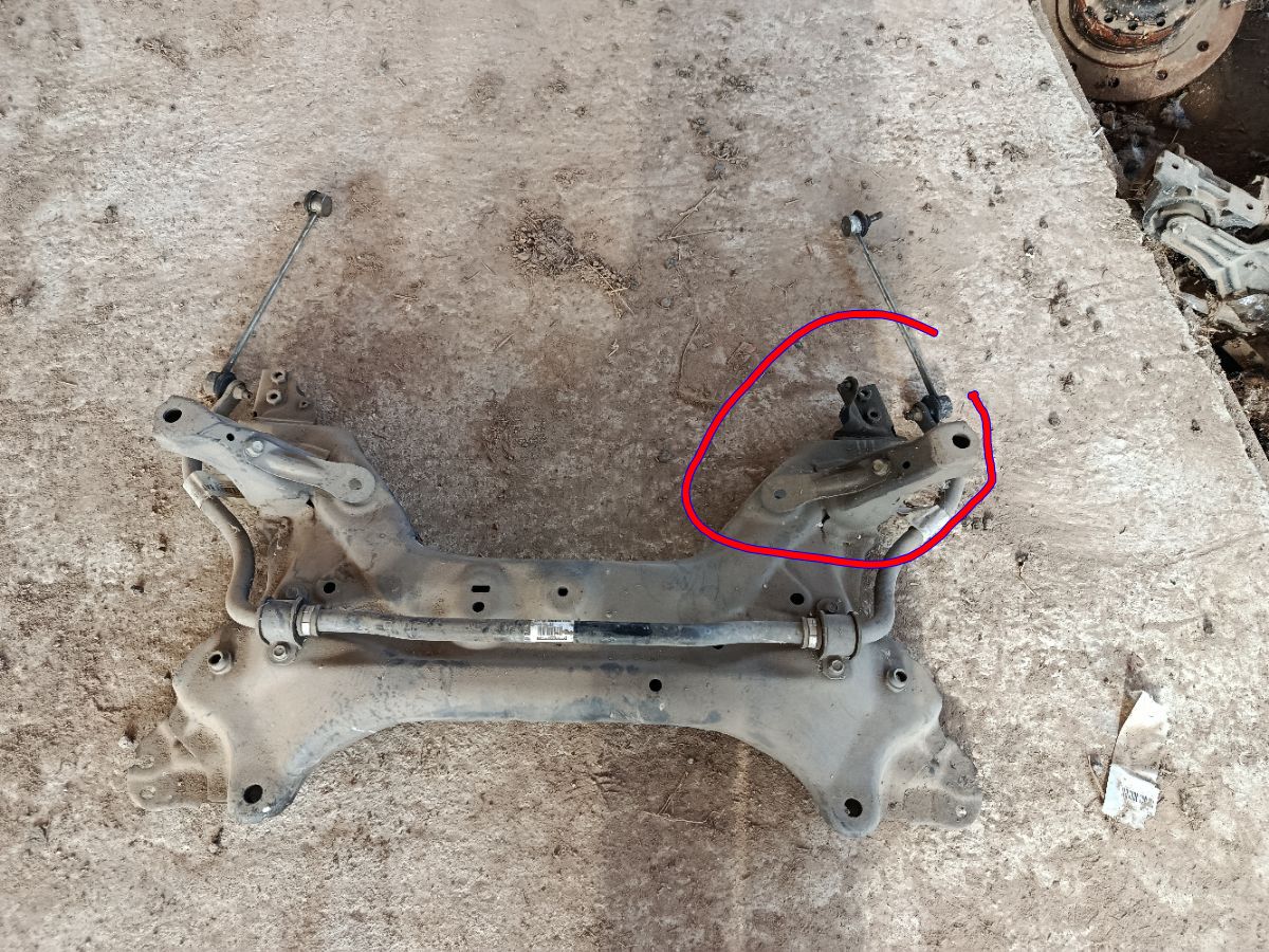 Балка под ДВС на Honda N-Box JF1 S07A Фото 7