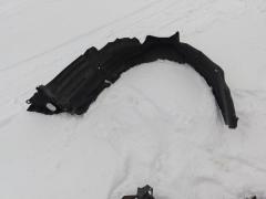 Подкрылок 53875-28150 на Toyota Noah AZR60G 1AZ-FSE Фото 4