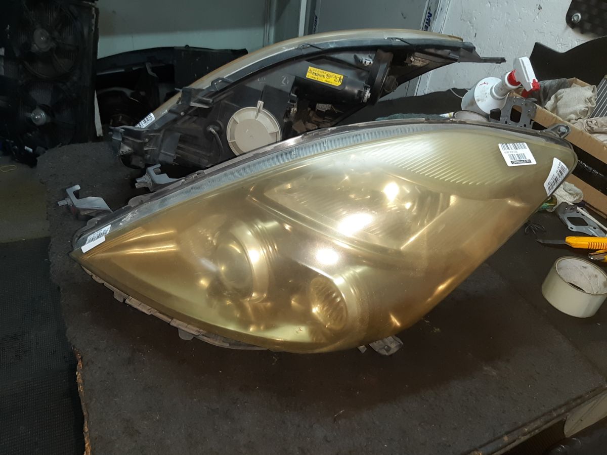 Фара 44-69 44-69 на Toyota Isis ZNM10W Фото 7