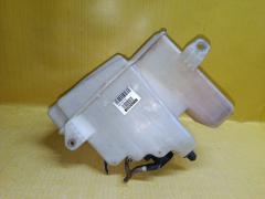 Бачок омывателя 85315-20390 на Toyota Caldina AT211G Фото 3