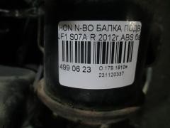 Балка подвески на Honda N-Box JF1 S07A Фото 4