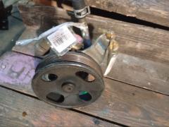 Насос гидроусилителя EG010 на Nissan Fuga Y50 VQ25DE Фото 4