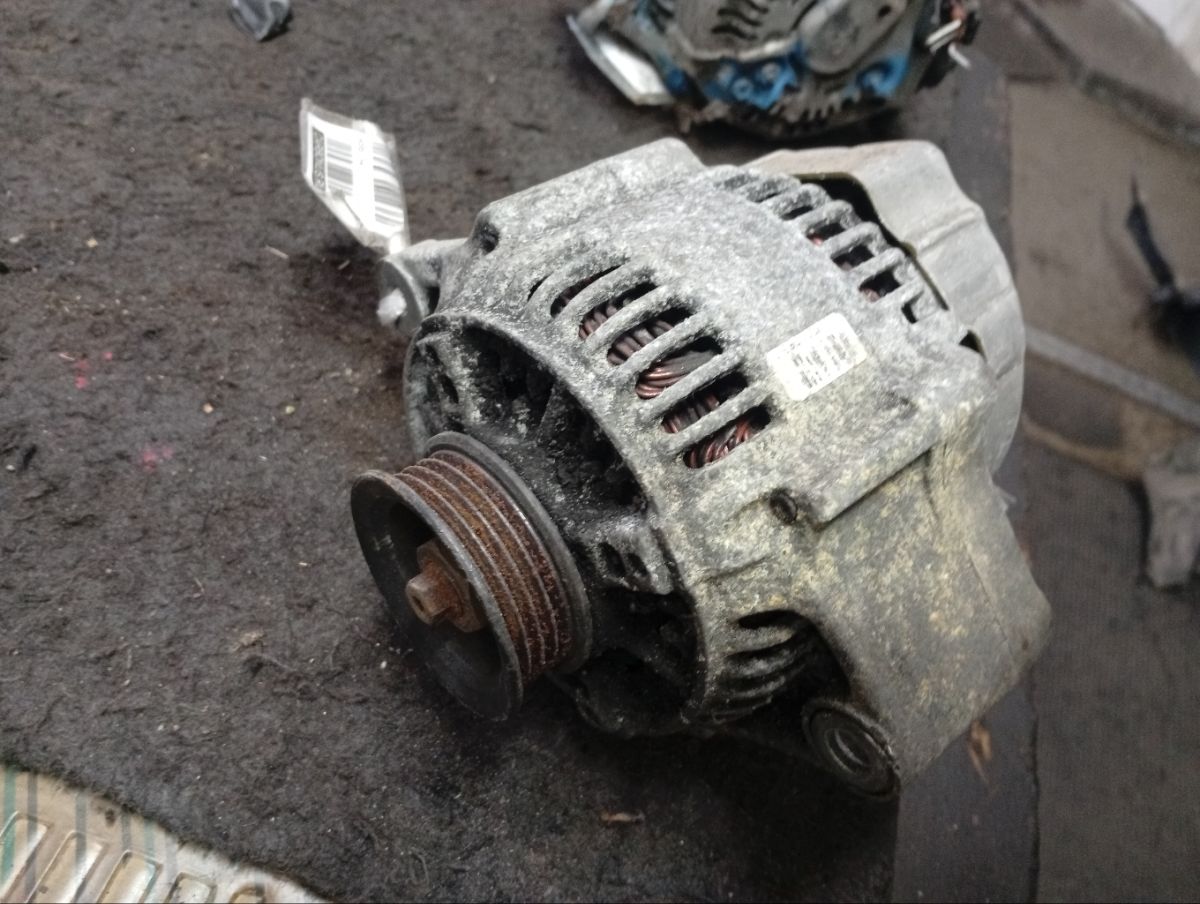 Генератор 31400-80G10 на Suzuki Wagon R Solio MA34S M13A Фото 4