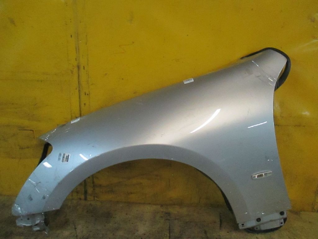 Крыло переднее на Nissan Fuga Y50 Фото 1