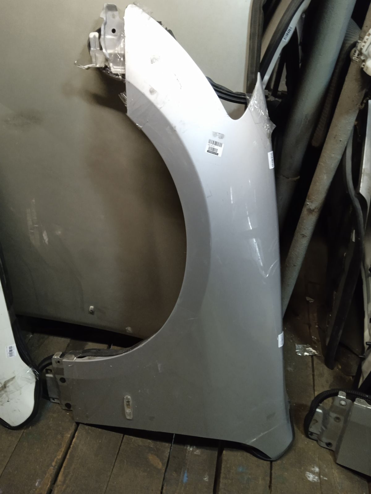 Крыло переднее на Nissan Fuga Y50 Фото 2