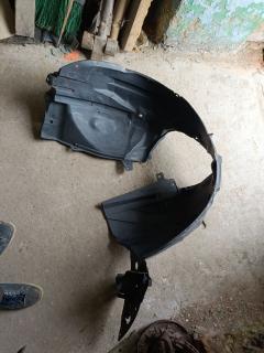 Подкрылок 63842-3NA0A на Nissan Leaf AZE0 EM57 Фото 3