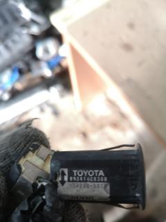 Сонар на Toyota Estima ACR30W Фото 6