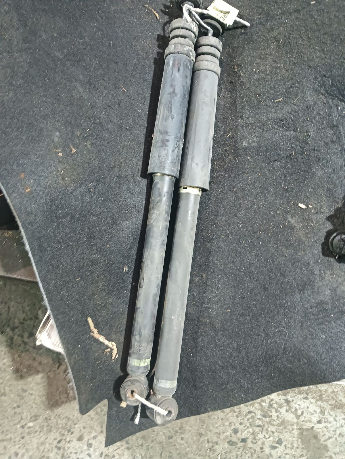 Амортизатор 343490, MN125831, MN125832 на Mitsubishi Colt Plus Z23W Фото 4