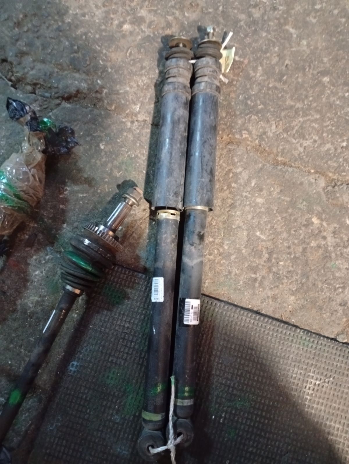 Амортизатор 343490, MN125831, MN125832 на Mitsubishi Colt Plus Z23W Фото 5