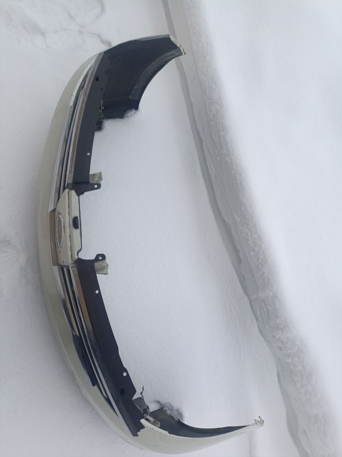 Бампер 02B2704 02B2704,62022-ED025, 62022ED025, 62022ED540, 62022EM00J, DS04213BA, DS04232BA, DS04232BB, DT20100000000, DT20200001000, GD6930, HQ62022EM00J, NS01001DB, NSL10507507, STDTW5000A0, U0505084, UNTEM622294 на Nissan Tiida C11 Фото 13