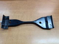 Крепление аккумулятора на Toyota Mark X GRX130 Фото 2