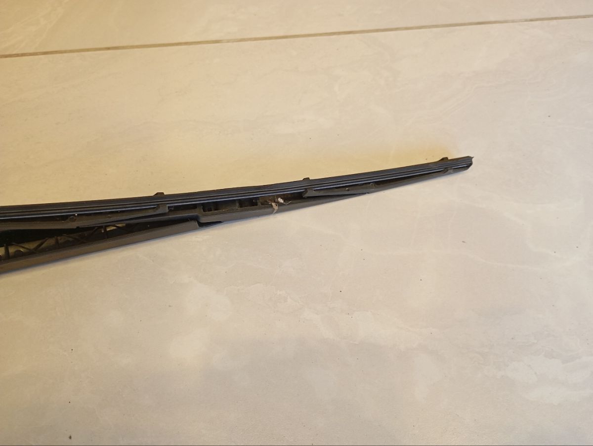 Держатель дворника 85241-B1010 на Toyota Passo QNC10 Фото 8