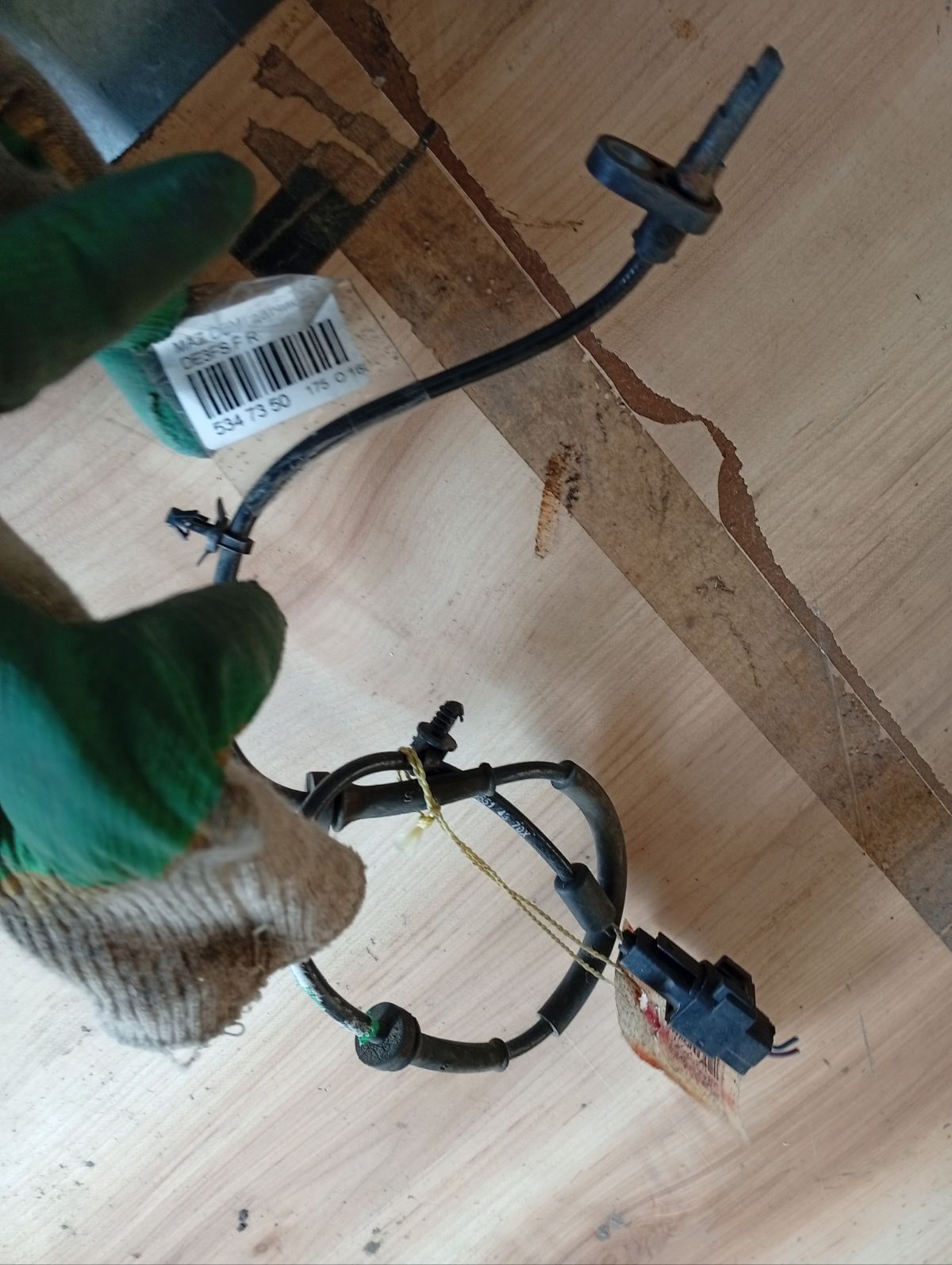 Датчик ABS D6514370XB на Mazda Demio DE3FS Фото 3