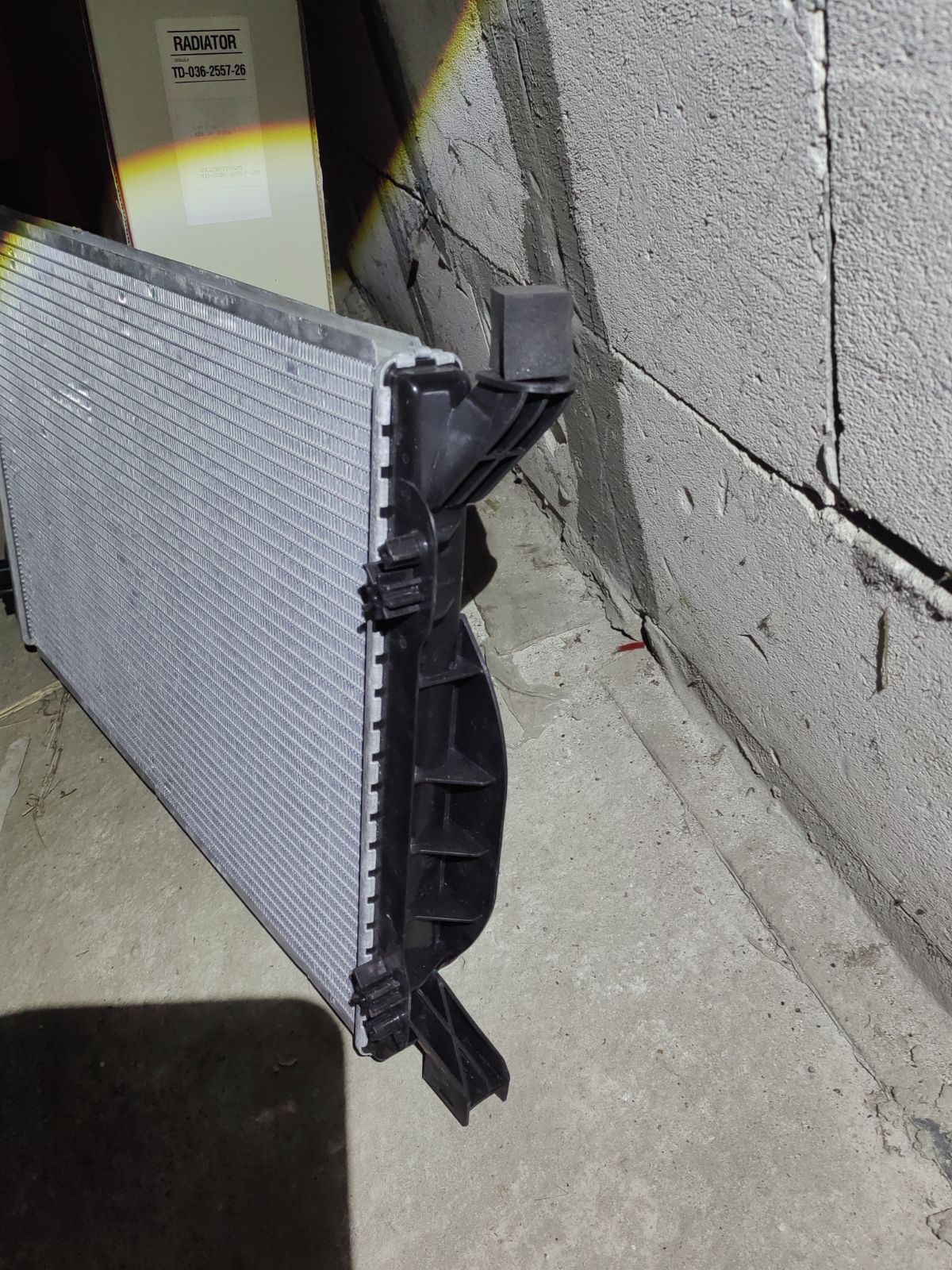 Радиатор ДВС TADASHI TD-036-2557-26, 0019208, 0019209, 0019302195, 0019302201, 001M21, 002-60-01135, 003-017-0012, 003-017-0012-B, 01103119, 01109119, 021540, 03002195, 03002201, 03002240, 0740051, 07778, 102094, 102102, 102132, 1025334SX, 104500, 110367, 110367756, 1114204900, 132195R, 132201R, 133408-1, 133408-3, 1334081X, 133408A1, 1550605, 16305, 16307, 200-325, 2061063, 2065012, 232839, 232963, 3002195, 3002201, 3002240, 31-0036, 31-0037, 311633, 350213017003, 350213143800, 353700, 359000300910, 376766261, 470R0155, 47850050000, 480029N, 480038N, 480064N, 5000291, 50539, 50539A, 530304BA, 530304P, 530304PT, 58141, 60032195, 60032201, 60032240, 60304, 60304A, 702-0012, 732839, 732963, 734269, 735022, 735027, 80030B, 80030Z, 8010-234, 8101705, 8102616, 8E0121251, 8E0121251A, 8E0121251AF, 8MK 376 766-261, 8MK 376 766-264, 8MK 376 781-001, AC205162, ACRB503, ACRM503, AD0006-1, AD37009A, AD37009AM, AI0A401-911, AI0A401-912, AI0A401912, AI2195, AI2201, AI2240, AIA2201, AUD0624, AUDI5280, BYN92048, CR 1417 000P, CR 1417 000S, CU2556, CU2557, D7A014TT, DCM1463, DCM1466, DRM02033, DRM02035, FP 12 A463, FP 12 A463-X, GD7727F, KAI195, KK0104, MK-1430, NC01013035M, PR 0017A2, PRS3657, QER1491, QER2336, RA0010240, RA0010241, RA0010350, RA60304, RA60304A, RB-2046, RM0421, RM0441, V15-60-6039, VCS2195, WG1721362, WG1721363 на Audi A4 8E Фото 6