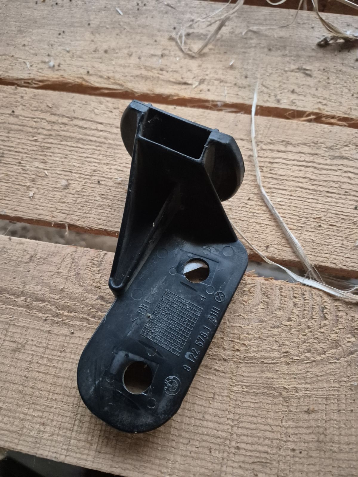 Крепление бампера 51118122578 на Bmw 3-Series E36-CB82 Фото 3