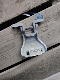 Петля двери шарнирная A1637200037 на Mercedes-Benz M-Class W163.154 Фото 3