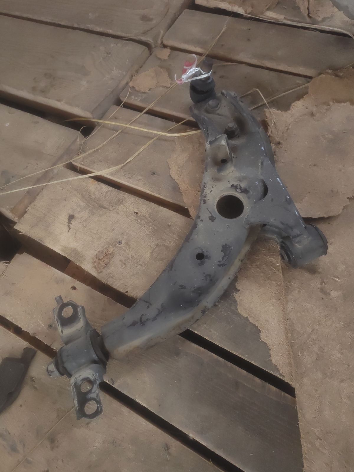 Рычаг на Mazda Familia BHALP Z5-DE Фото 4