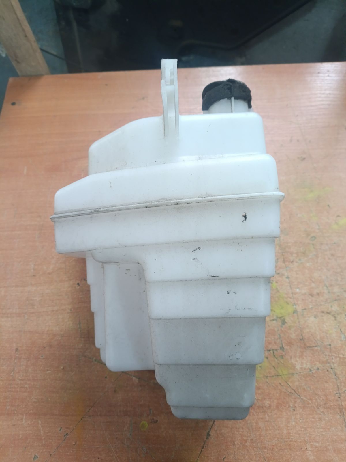 Влагоотделитель на Toyota Corolla Fielder ZZE124G 1ZZ-FE Фото 11