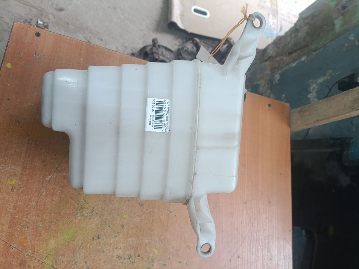 Влагоотделитель на Toyota Corolla Fielder ZZE124G 1ZZ-FE Фото 10