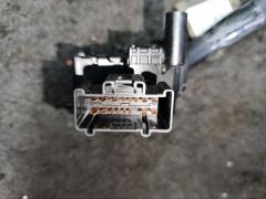 Переключатель поворотов на Toyota Corolla Fielder ZZE124G Фото 5