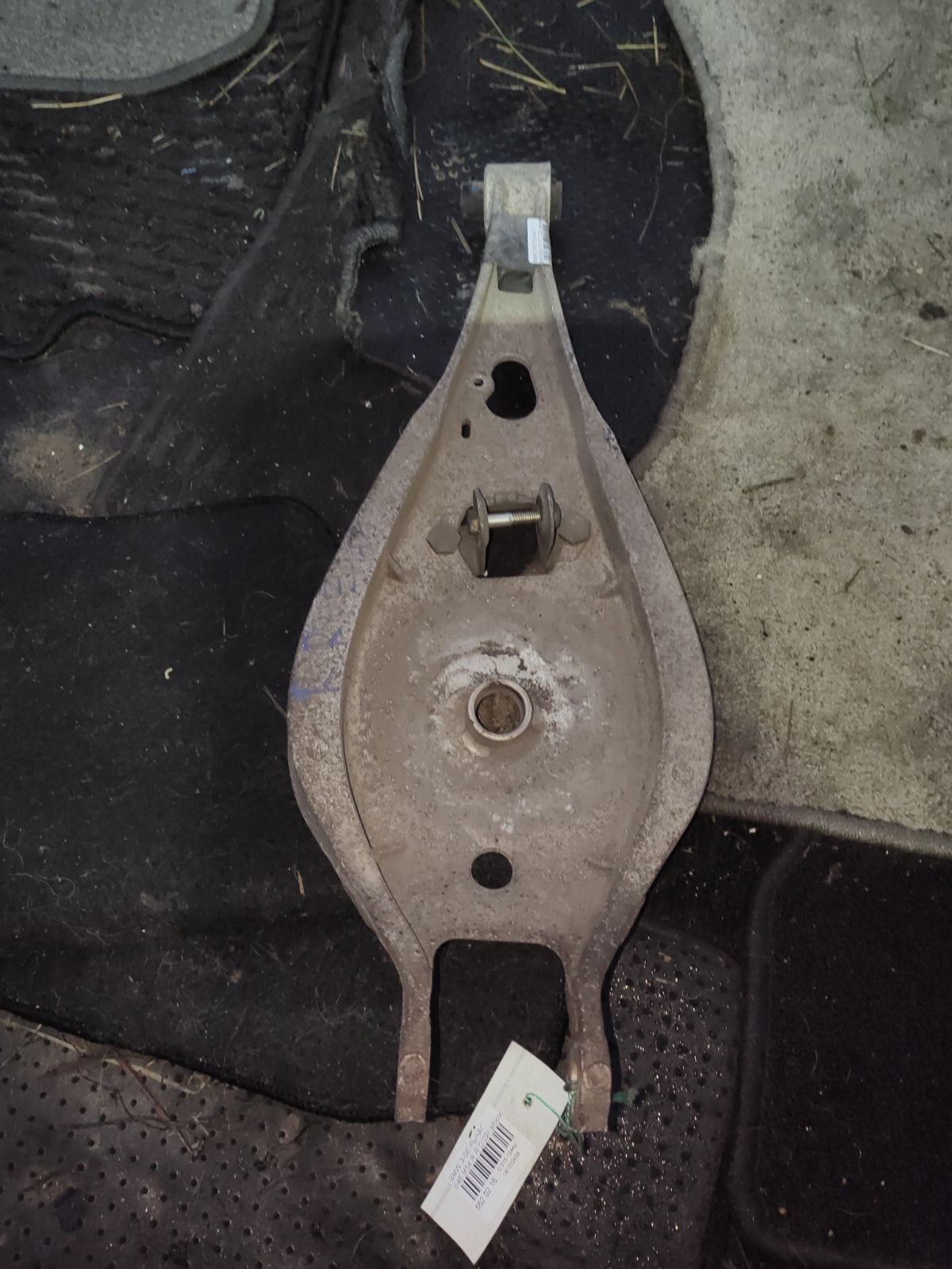 Рычаг 33326781626 на Bmw 3-Series E46 M54 Фото 4