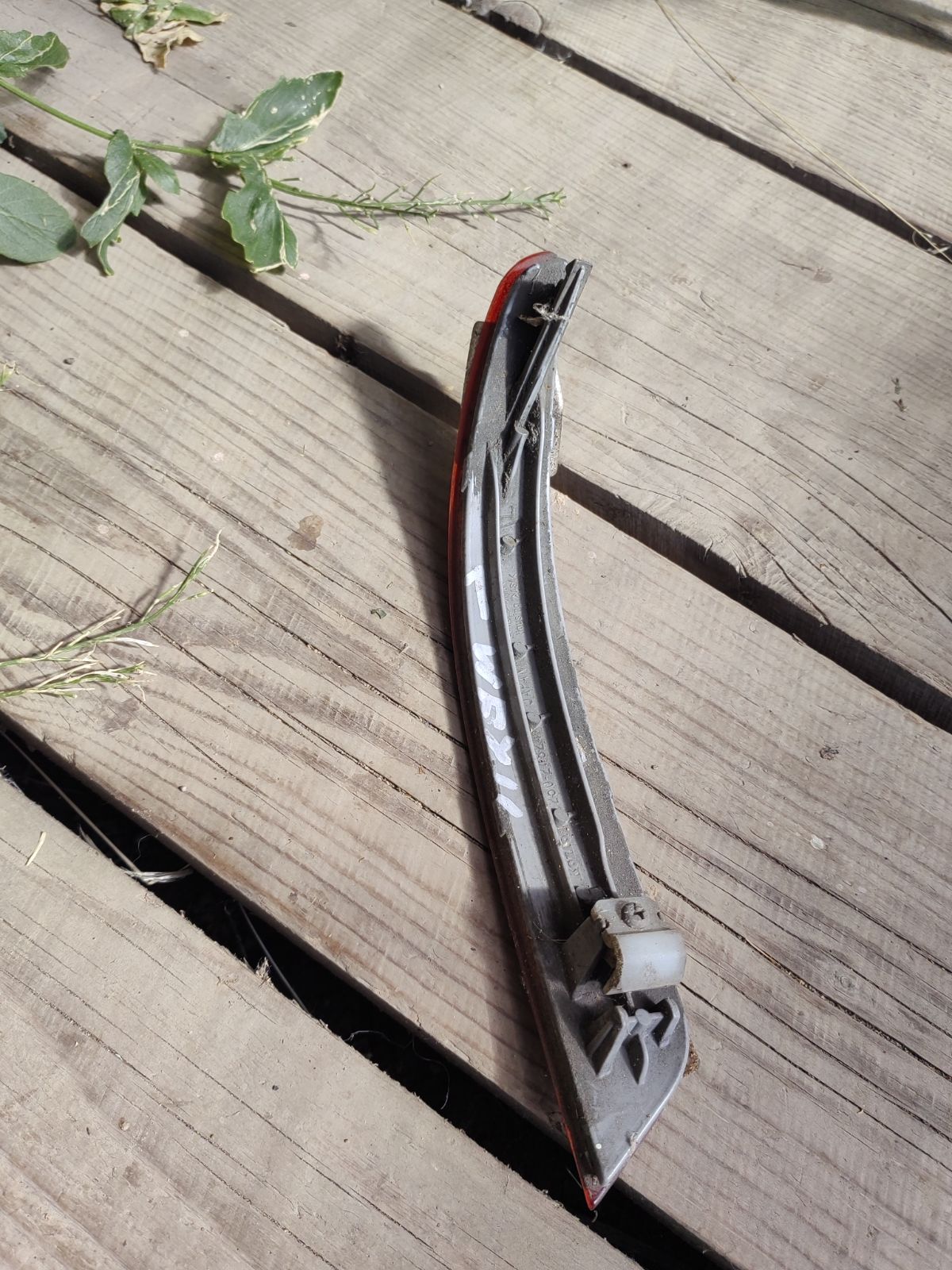 Катафот заднего бампера 33-15001 33-15001 на Nissan Wingroad WFY11 Фото 4