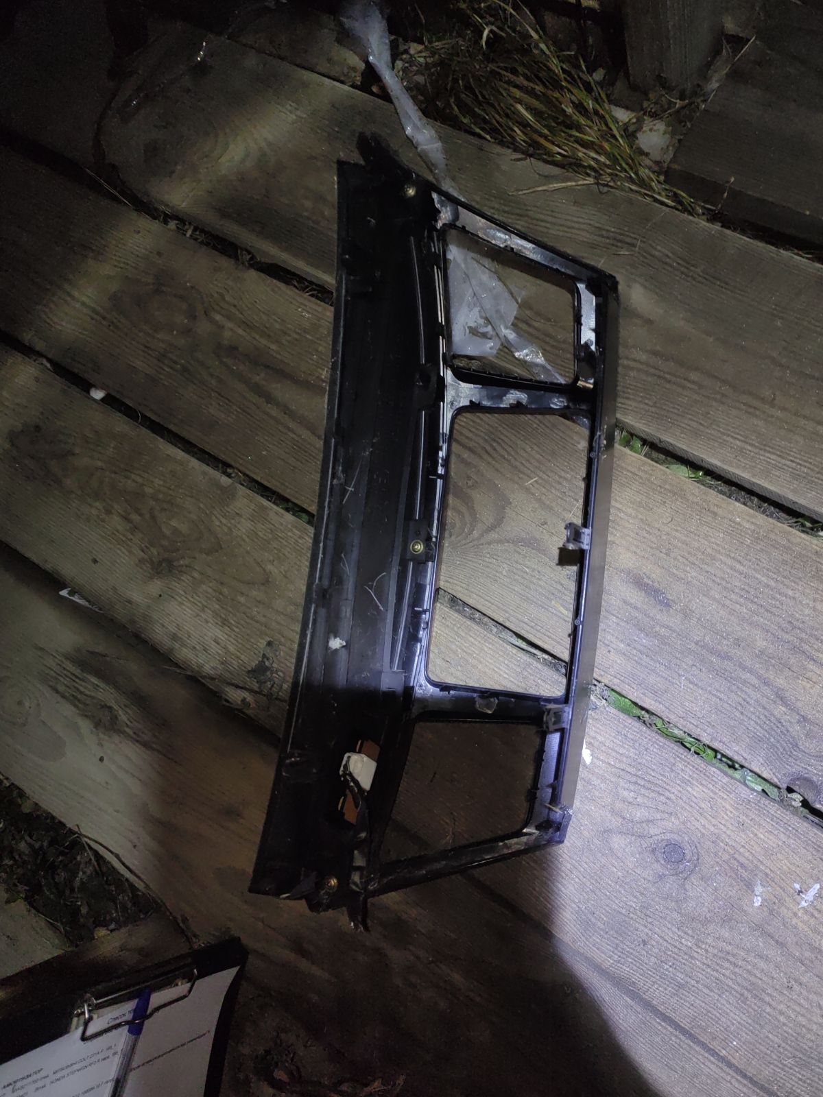 Консоль магнитофона на Toyota Noah AZR65G Фото 5