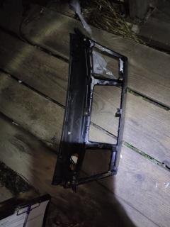 Консоль магнитофона на Toyota Noah AZR65G Фото 5