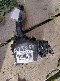 Переключатель поворотов 84652-2G480 на Toyota Avensis Wagon AZT251W Фото 3