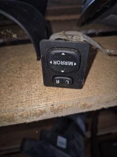 Блок управления зеркалами на Toyota Bb QNC20 K3-VE Фото 3