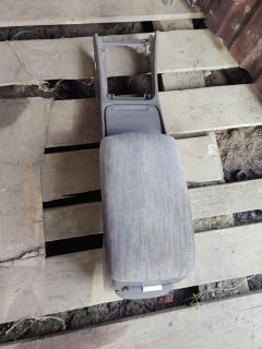 Бардачок на Nissan Laurel HC35 Фото 19