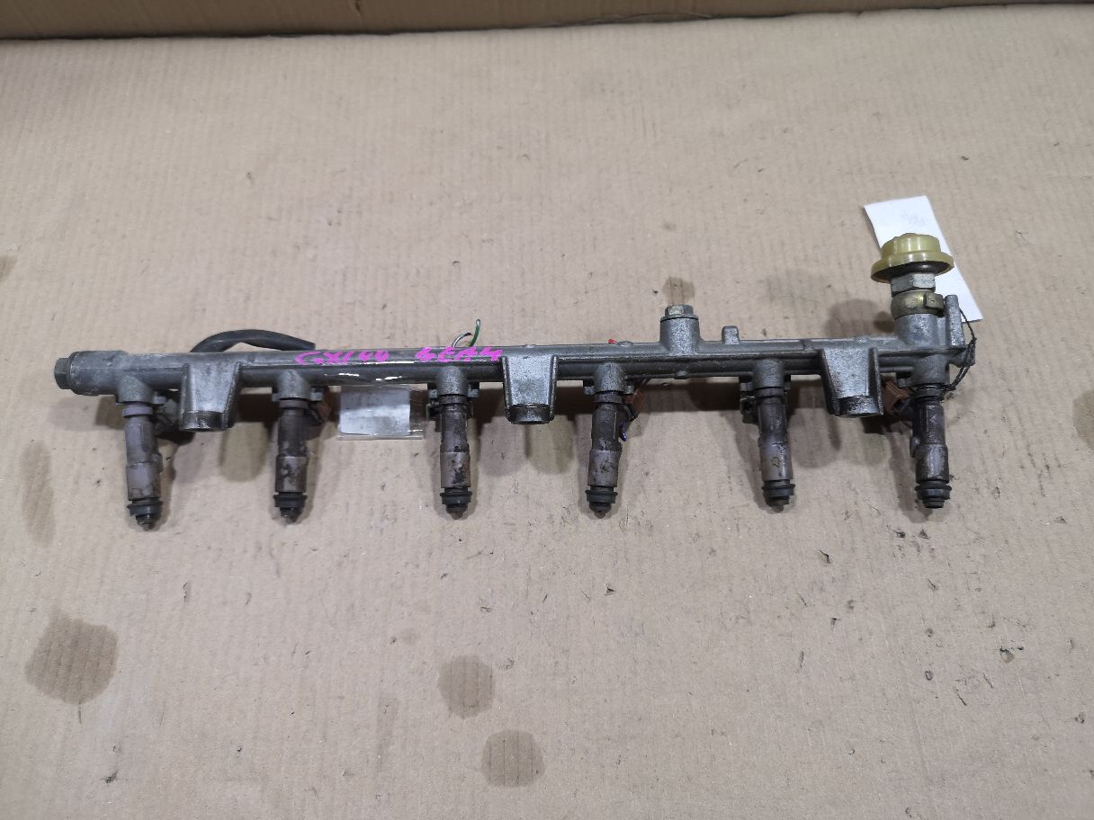 Снять топливную рейку. Топливная рампа 1g-Fe Тойота Марк 2. Топливная форсунка Тойота 1 g. Форсунка топливная Тойота Раум. 1g-Fe Beams топливная рейка.