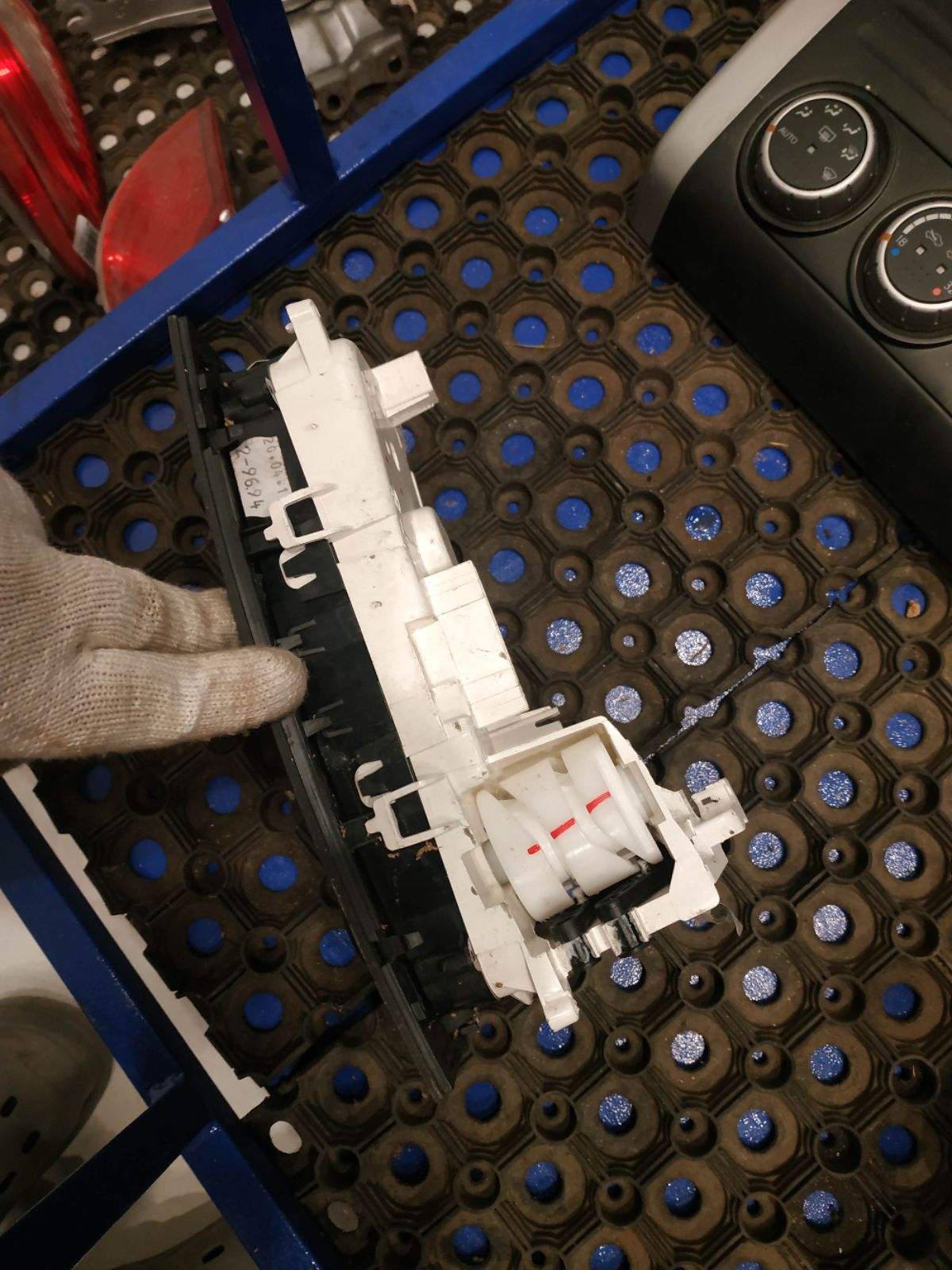 Блок управления климатконтроля на Mercedes-Benz B-Class T245.232 266.940 Фото 12