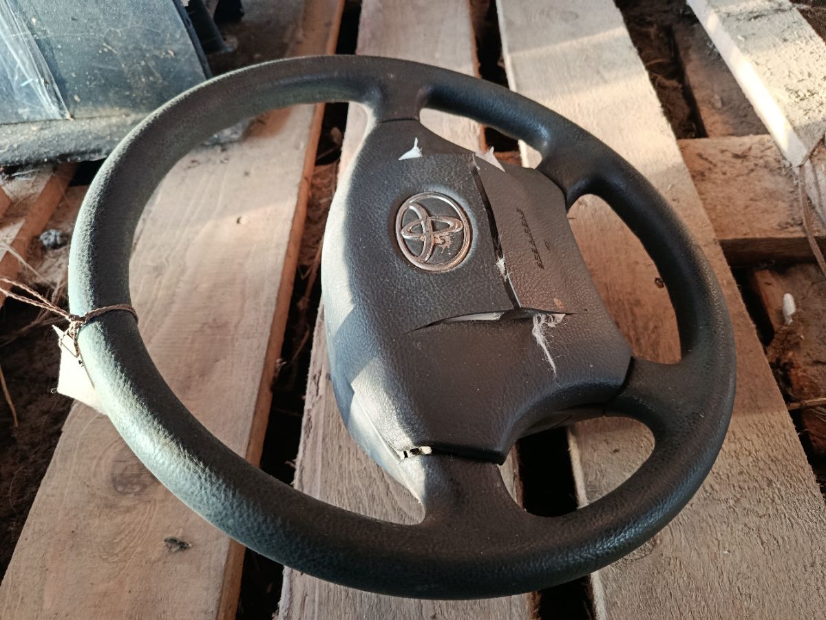 Руль на Toyota Hiace TRH200V Фото 7