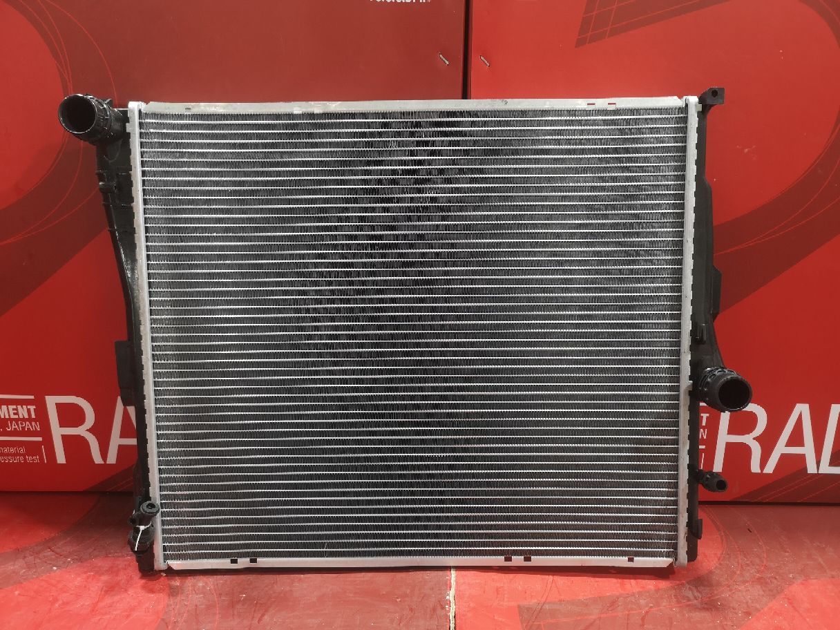 Радиатор ДВС TADASHI TD-036-13277-32, 0036012899, 01023138, 050024N, 06002343, 1025589SX, 104115, 107008, 17113415693, 202343R, 2055085, 314299, 3415693, 53117, 6002343, 60062343, 60807, 8127504, BW2343, BWA2343, CU13277, DCM1586, PL422545, WG1722053 на Bmw X3 E83 N52B25A Фото 1