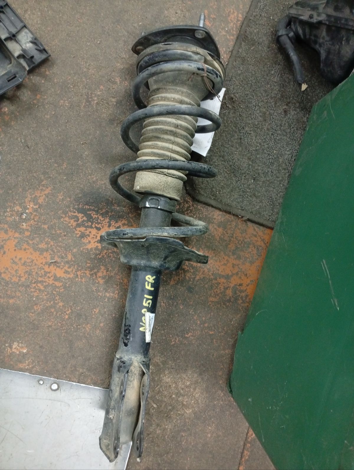 Стойка амортизатора 333407, 48510-52430, 48510-59615, CR-049-1151, CR-049F-NCP50, CR8909, SJ-049-1151, SJ-049F-NCP50, ST-049-1151, ST-049F-NCP50 на Toyota Probox NCP51V 1NZ-FE Фото 4