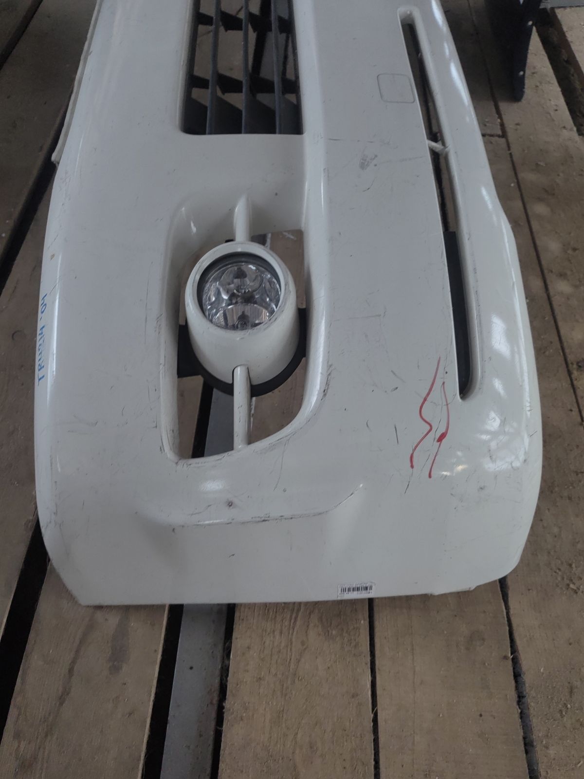 Бампер 52-040 52-040 на Toyota Hiace TRH214W Фото 14